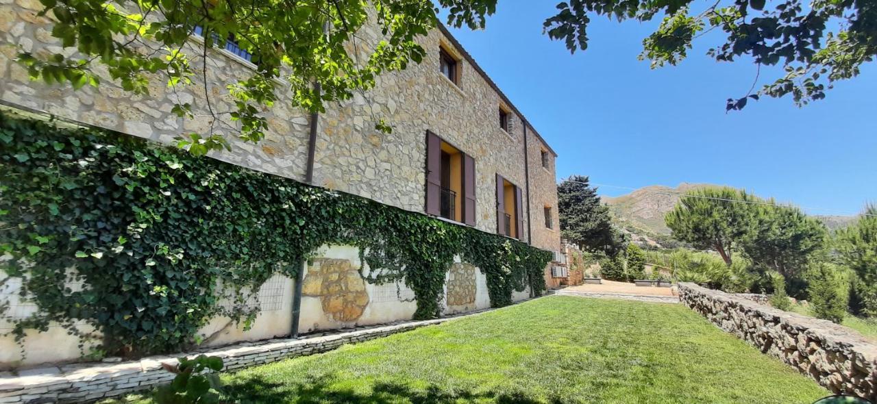 Villa Casale Ginisara à Castellammare del Golfo Extérieur photo