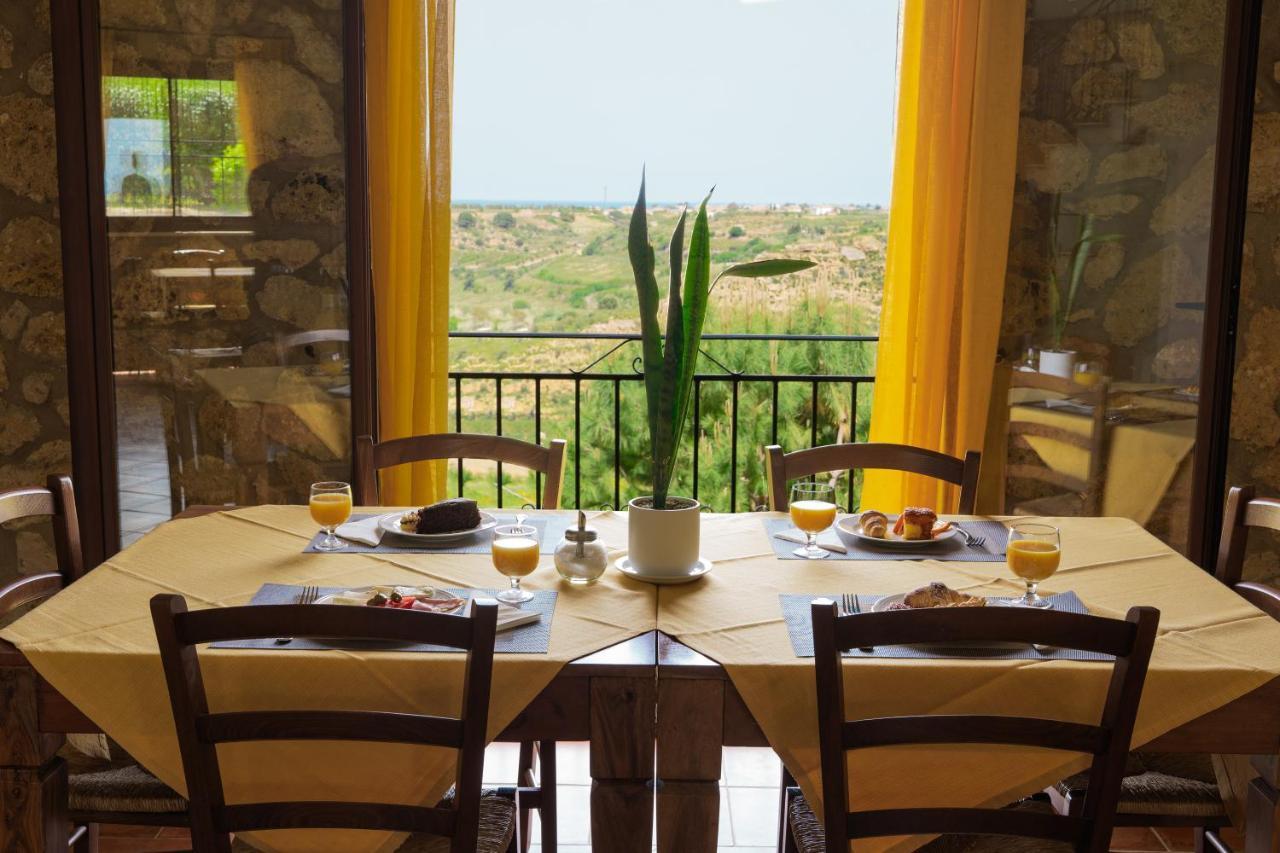 Villa Casale Ginisara à Castellammare del Golfo Extérieur photo