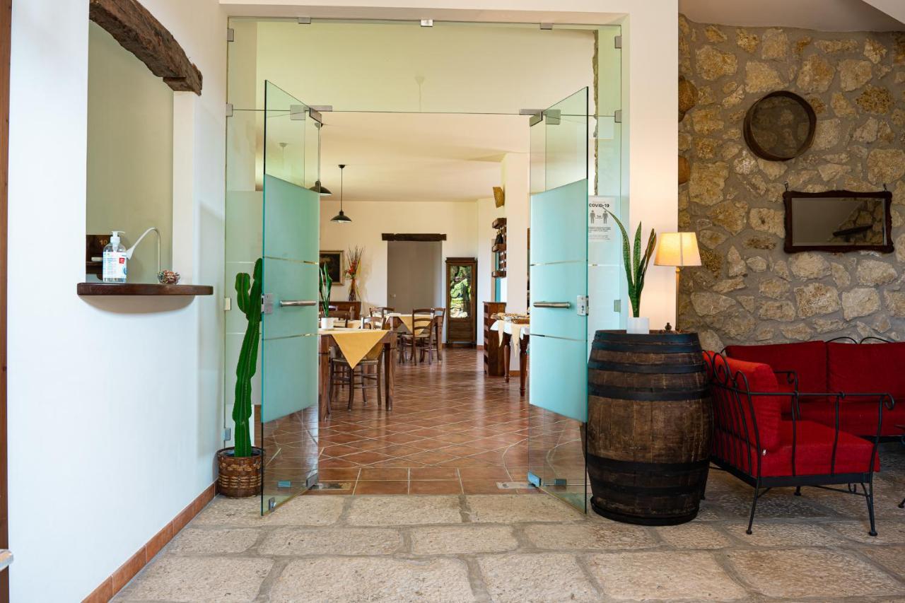 Villa Casale Ginisara à Castellammare del Golfo Extérieur photo