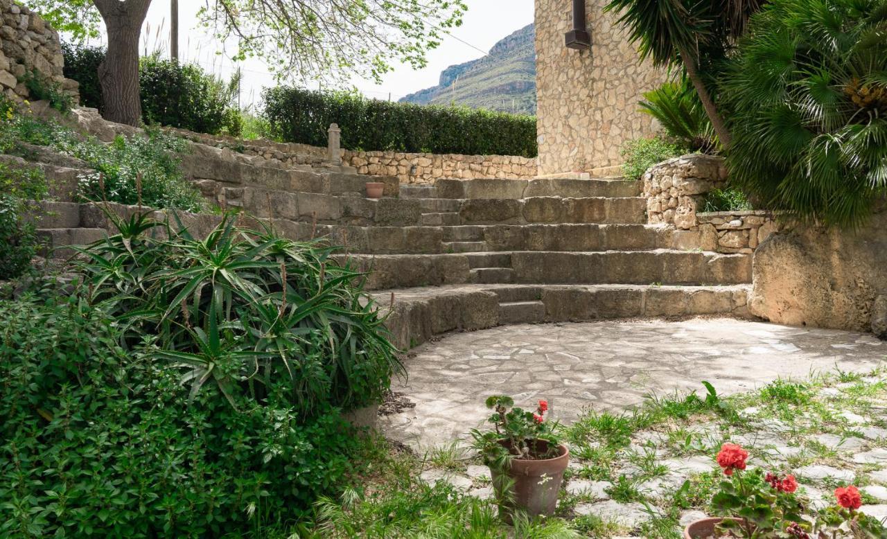 Villa Casale Ginisara à Castellammare del Golfo Extérieur photo